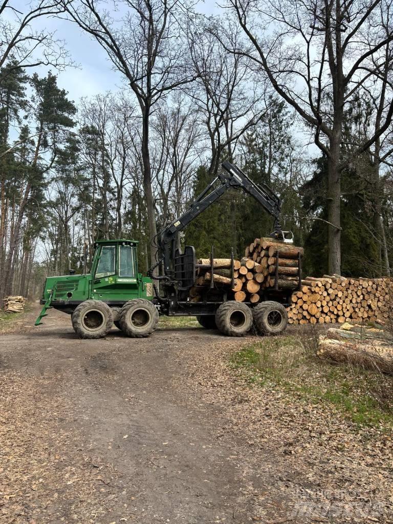 John Deere 1110 D Forwarderji