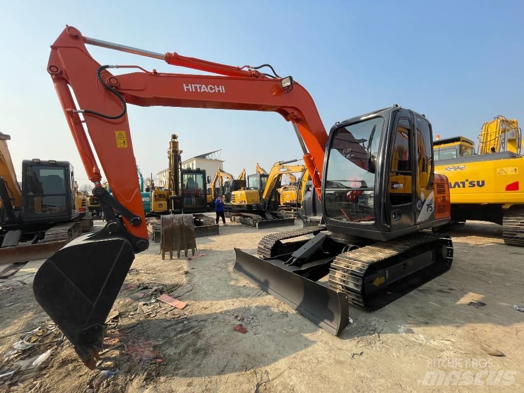 Hitachi ZX 75 Bagri goseničarji