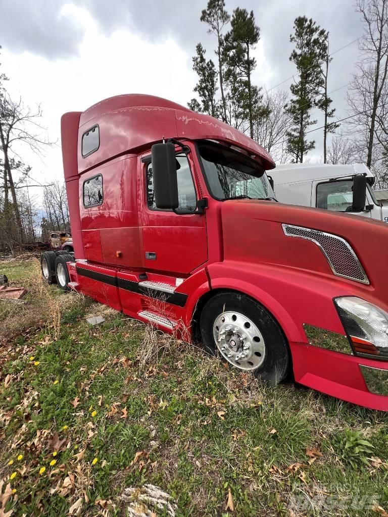 Volvo N416145 Vlačilci