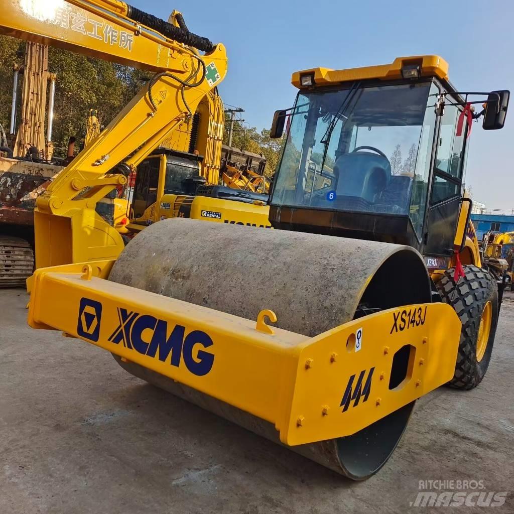 XCMG XS 143J Enojni valjarji