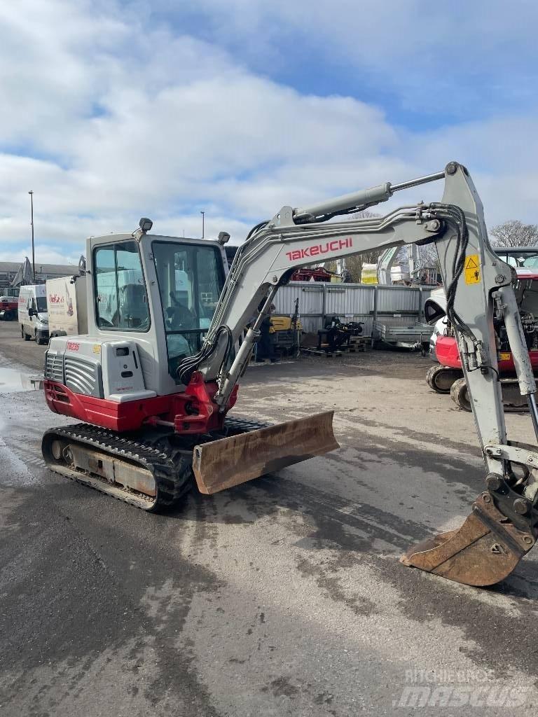 Takeuchi TB 235 Mini bagri <7t