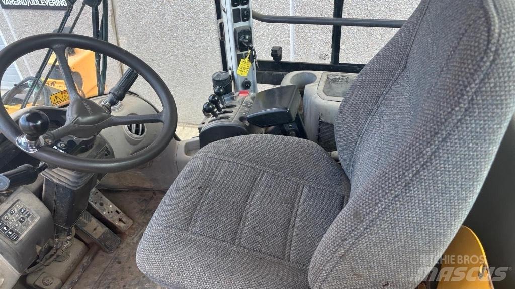 Volvo L 70F Kolesni nakladalci