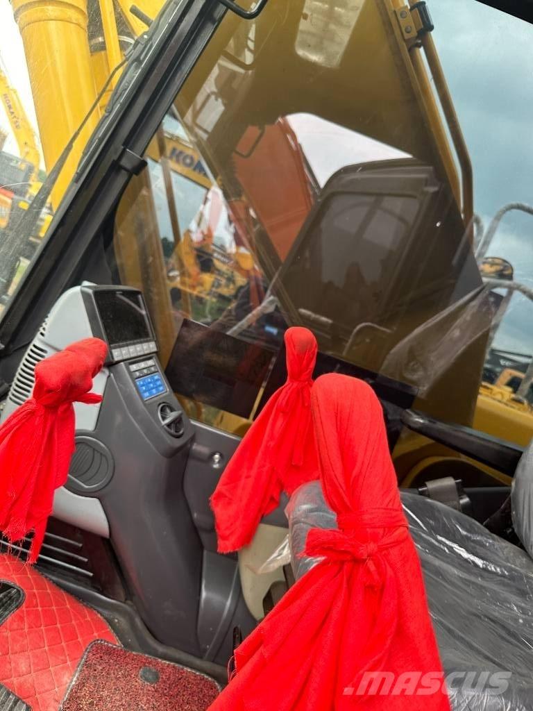 Komatsu PC 210-8 Bagri goseničarji