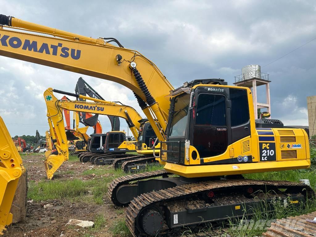 Komatsu PC 210-8 Bagri goseničarji