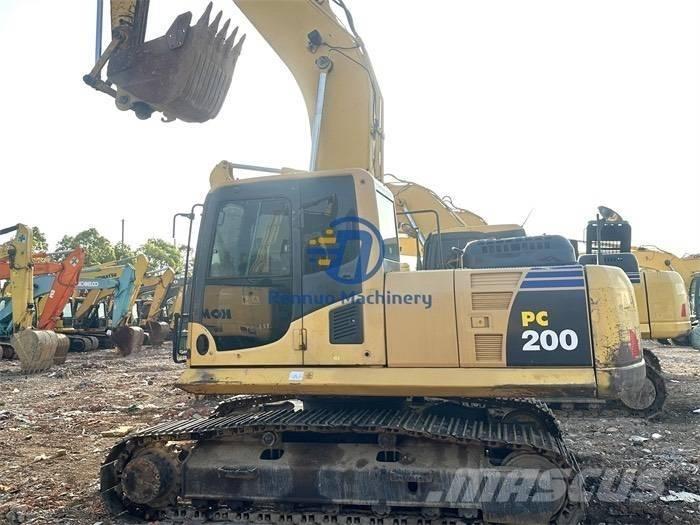 Komatsu PC200-8 Bagri goseničarji