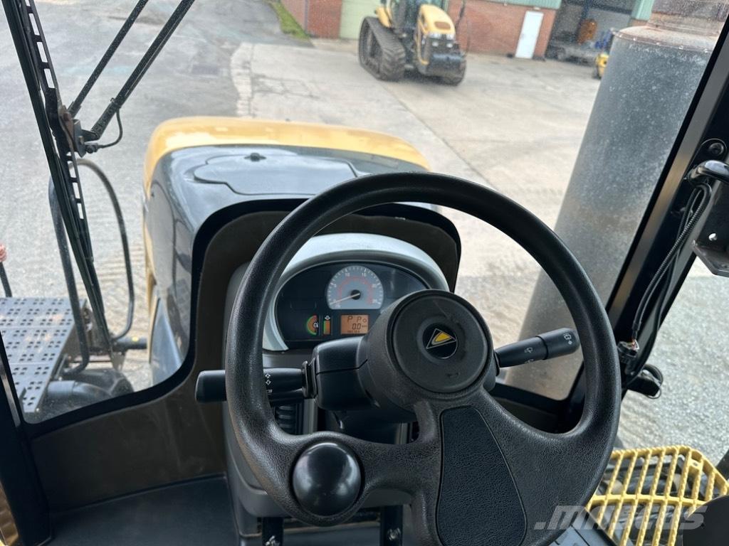 Challenger MT855C Traktorji