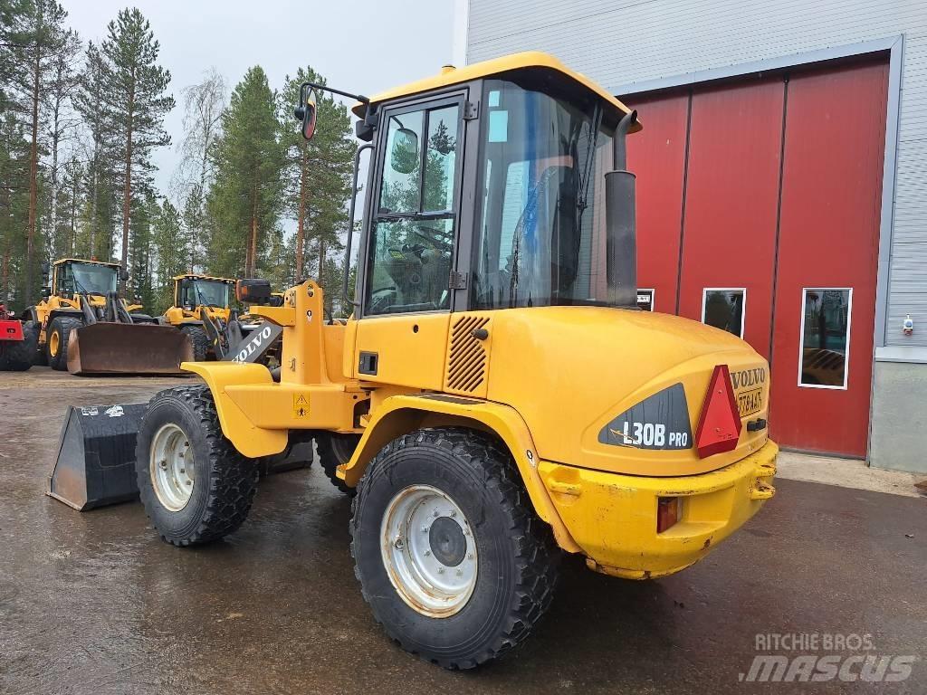 Volvo L30B AURALLA Kolesni nakladalci