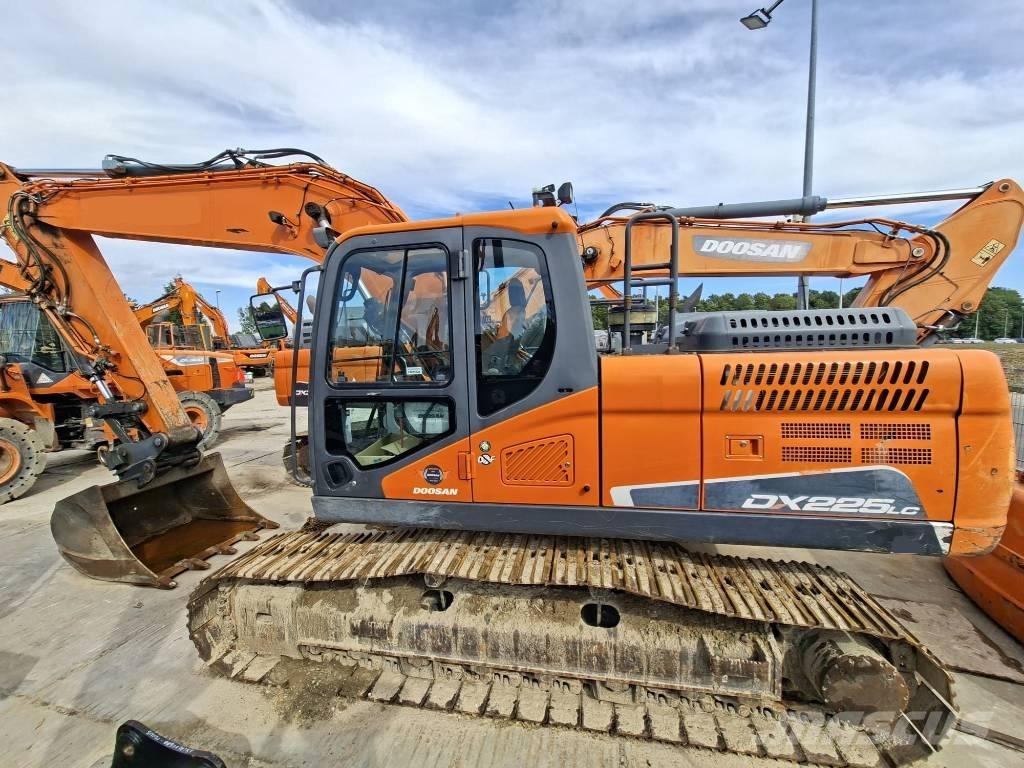 Doosan DX 225 LC-5 Bagri goseničarji