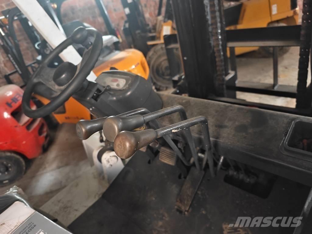 TCM FD 70 Z8 Dizelski viličarji