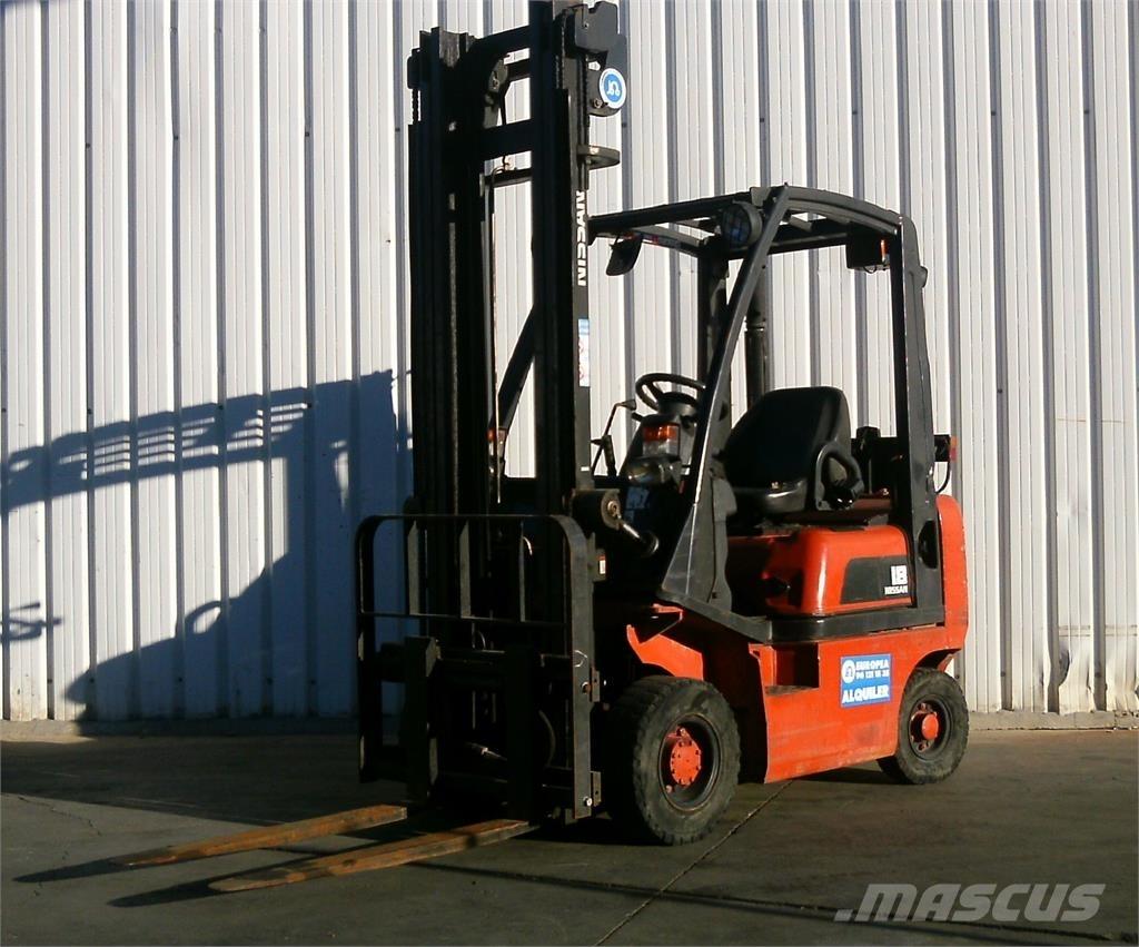 Nissan FD01A18Q Dizelski viličarji