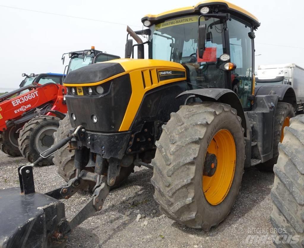 JCB Fastrac 4220 Traktorji