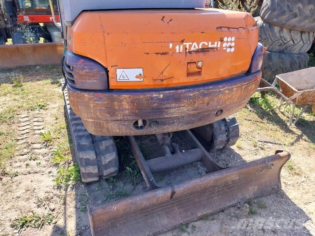 Hitachi EX 30-2 Mini bagri <7t