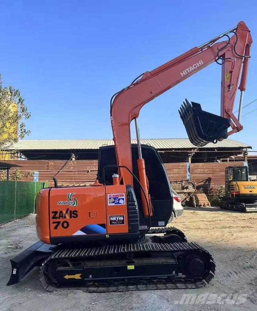 Hitachi 70 Mini bagri <7t