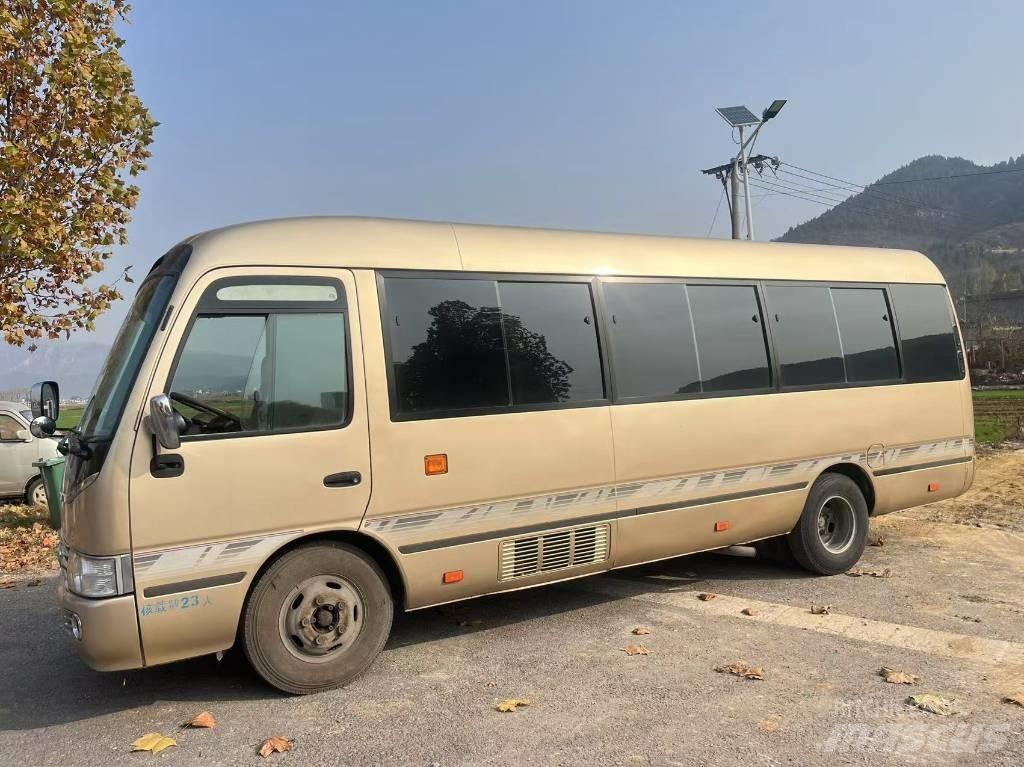 Toyota Coaster Medkrajevni avtobusi