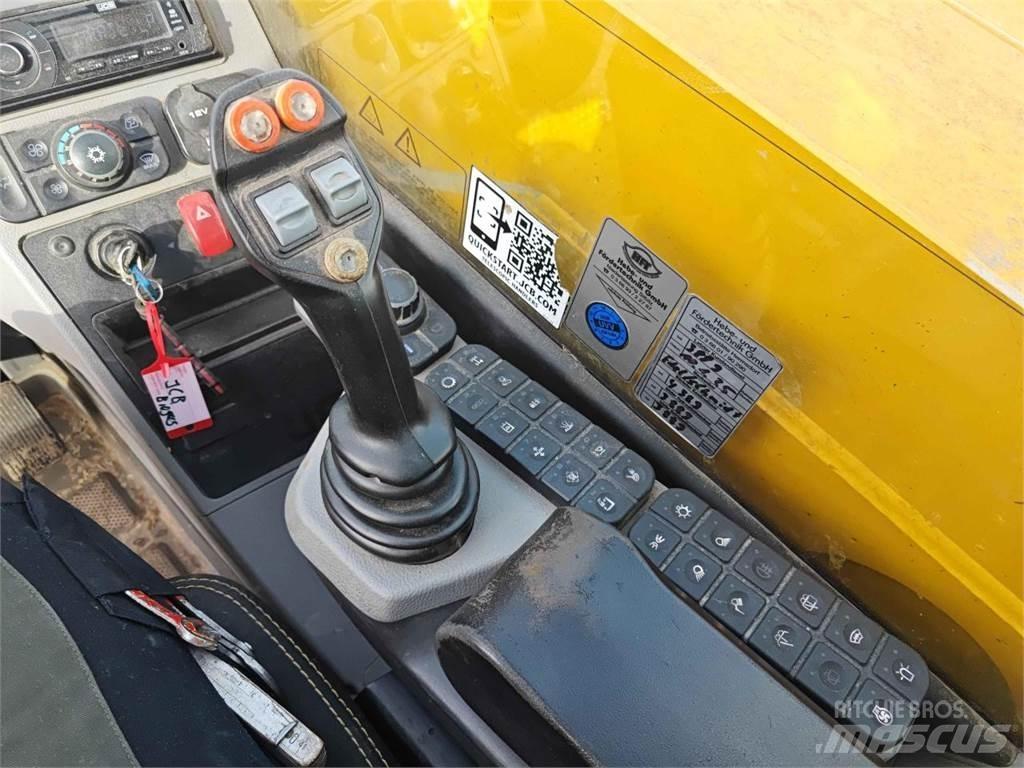 JCB 542-70 Kmetijski teleskopski nakladalci