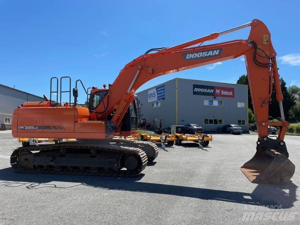 Doosan DX 225 LC-3 Bagri goseničarji