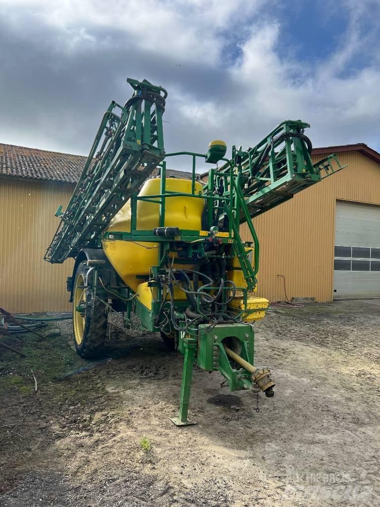 John Deere 840 Vlečne škropilnice