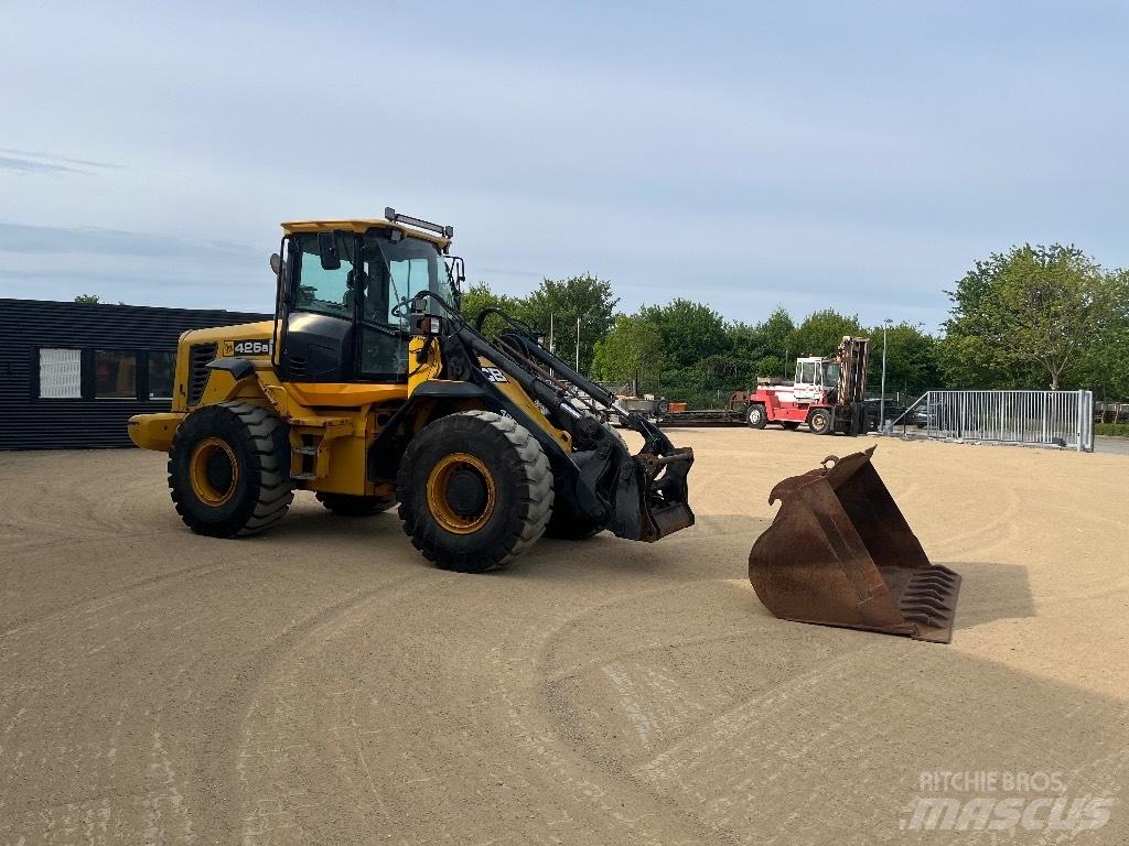 JCB 426 E HT Kolesni nakladalci
