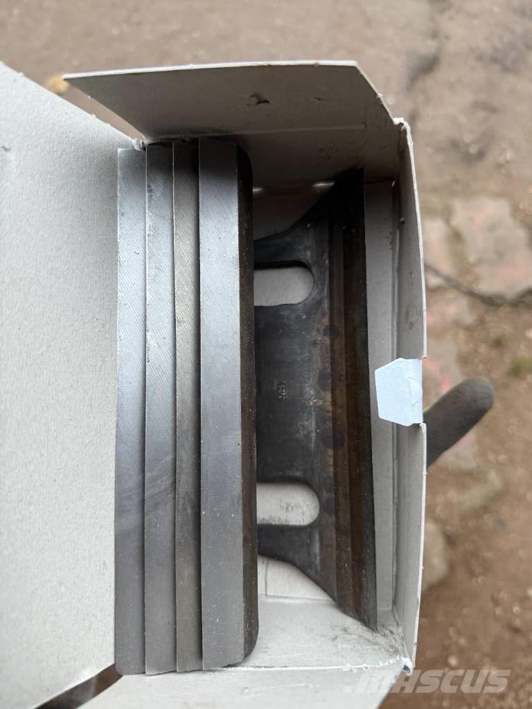 JF FCT 1350 Kombajni za krmo