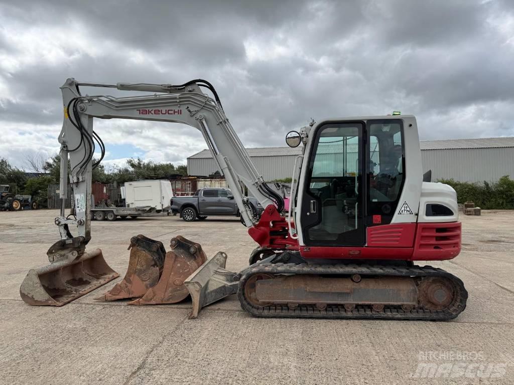 Takeuchi TB 290 Midi bagri 7t – 12t