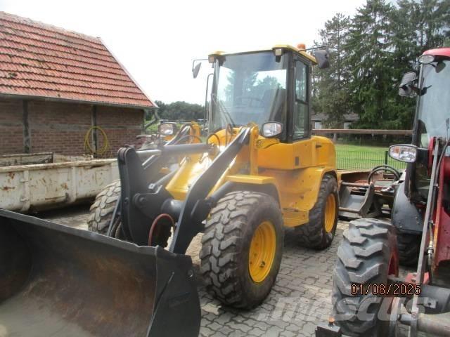 Volvo L 30 Kolesni nakladalci