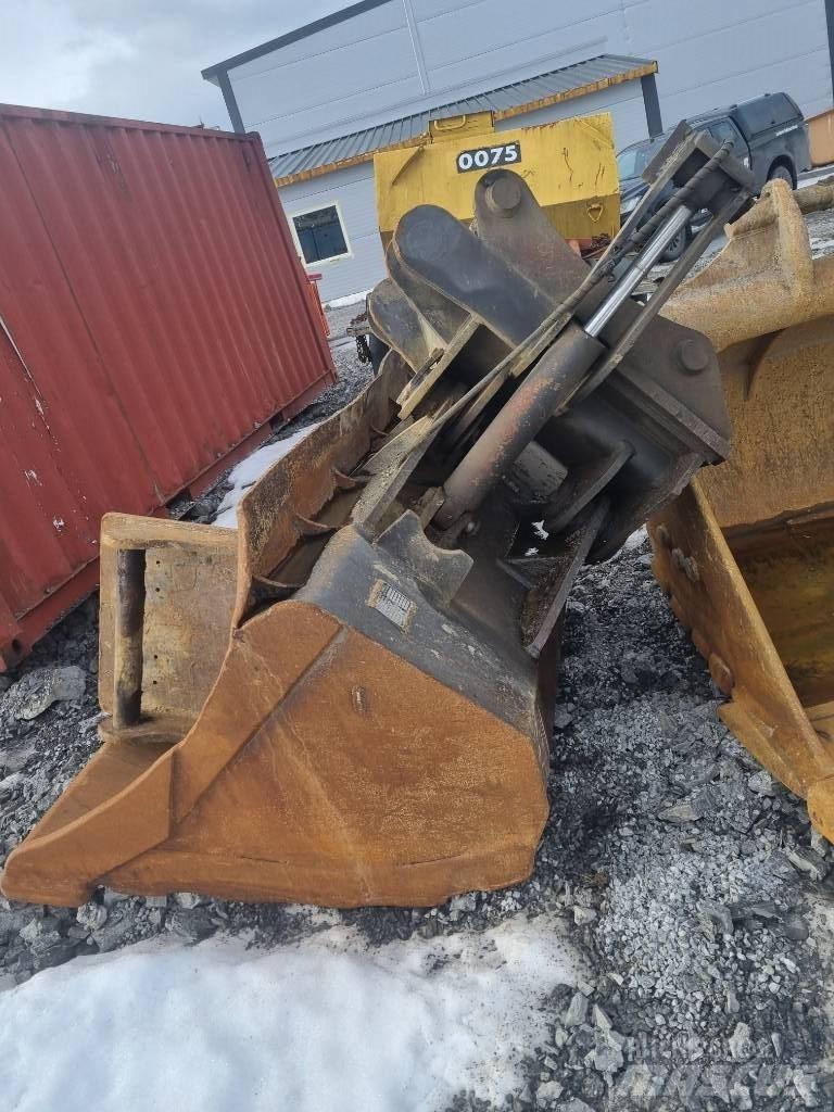 Komatsu HB 365 LC Bagri goseničarji