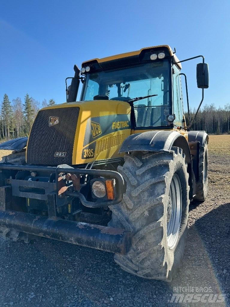JCB Fastrac 3185 Traktorji
