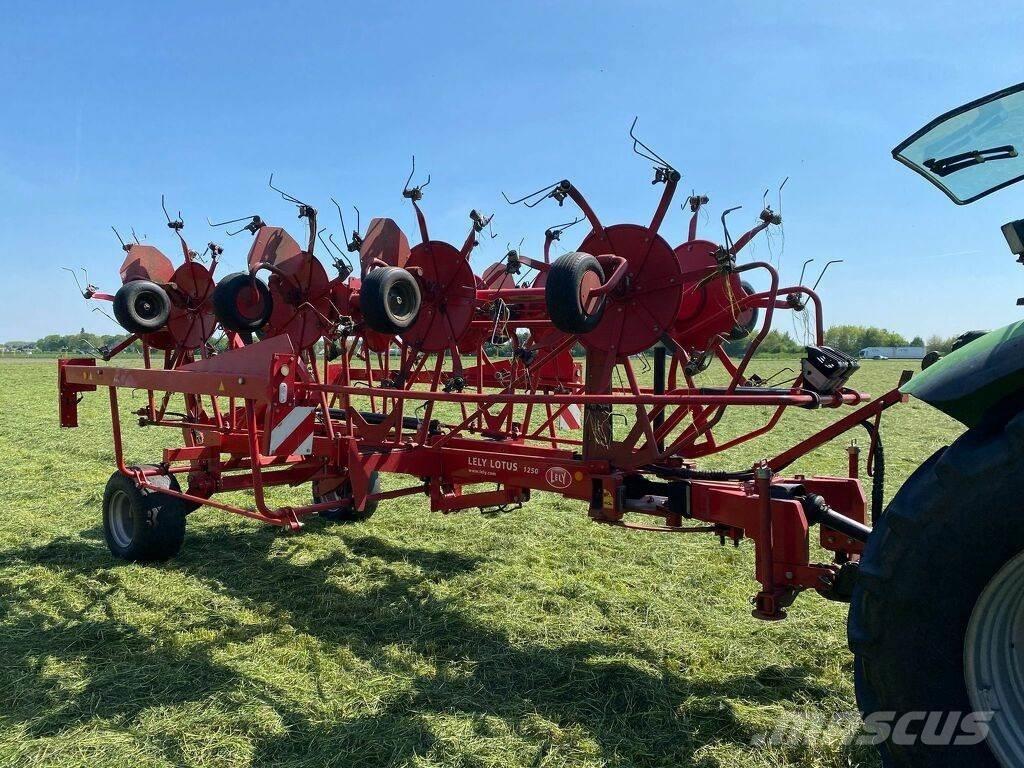 Lely 1250 Obračalniki in zgrabljalniki