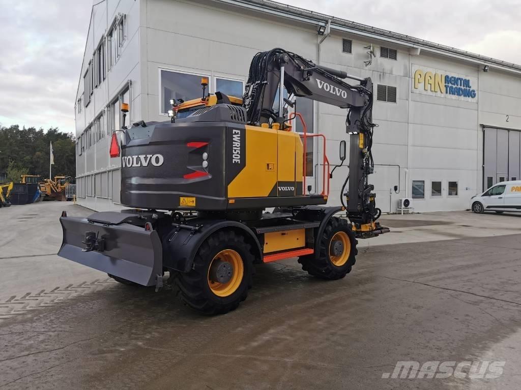 Volvo EWR 150 E Bagri na kolesih