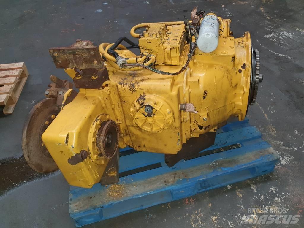 Volvo L90D Menjalnik