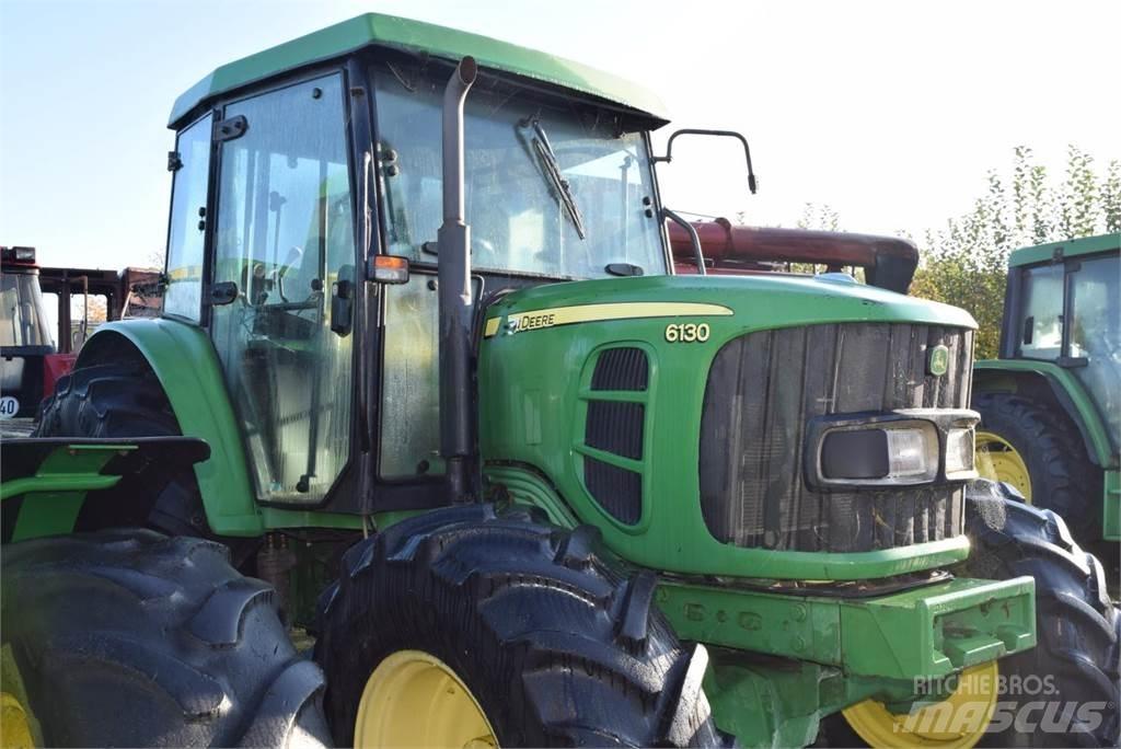 John Deere 6130 Traktorji