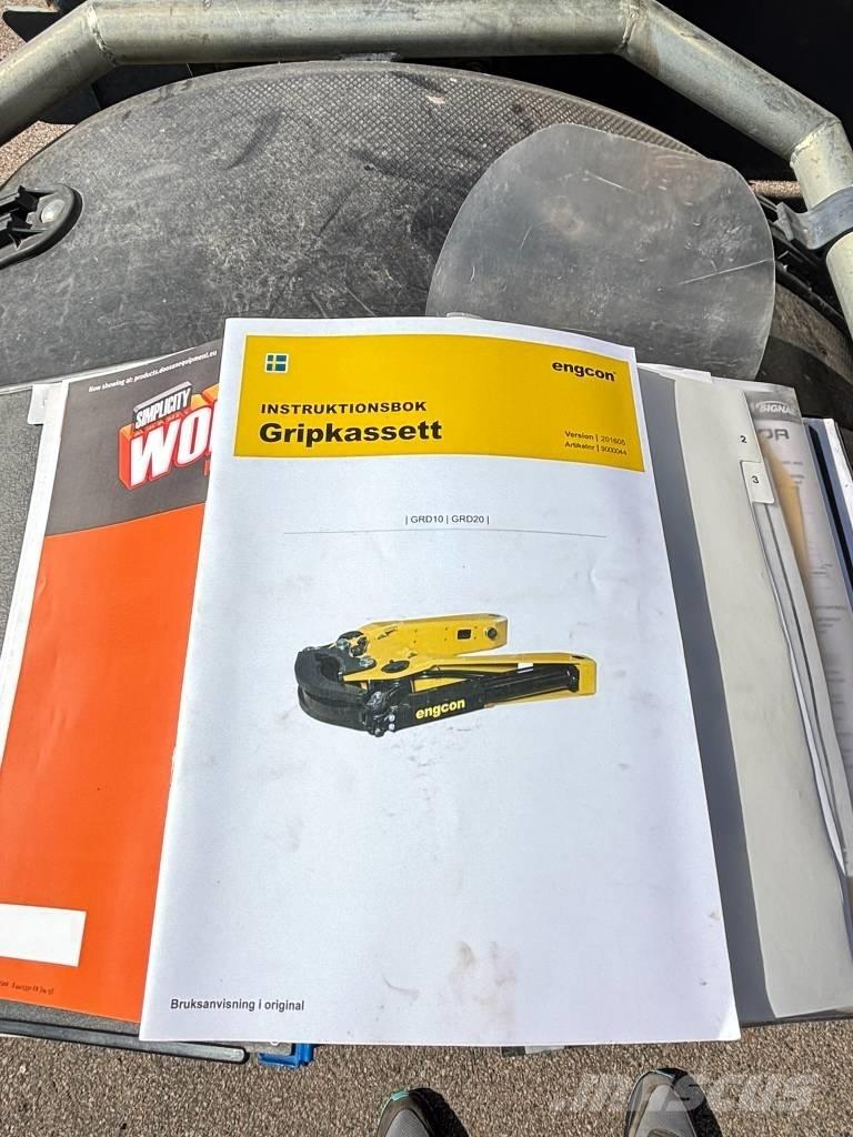 Doosan DX 160 W Bagri na kolesih