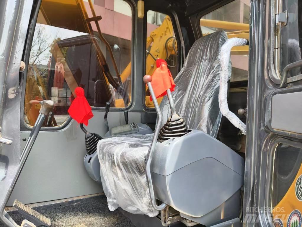 Komatsu PC 60 Bagri goseničarji