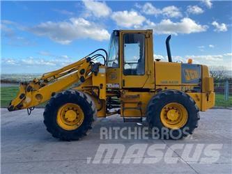 JCB 412 S Kolesni nakladalci