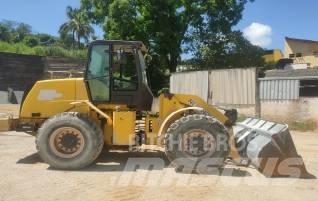 New Holland 12 D Kolesni nakladalci