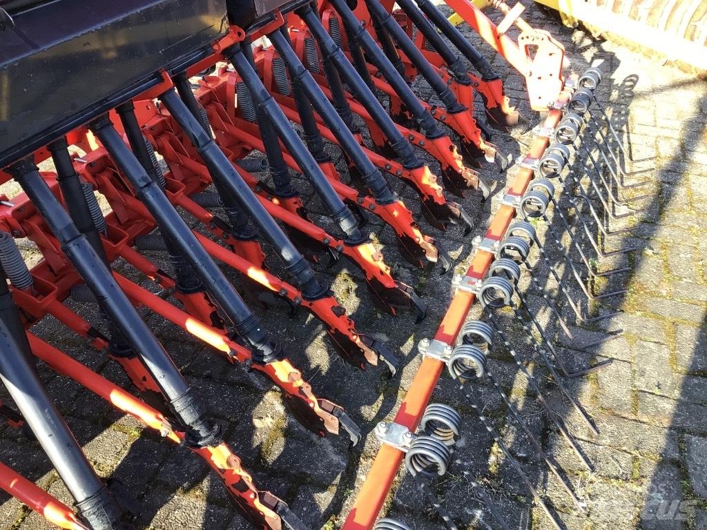Kuhn Premia 300 Sejalnice