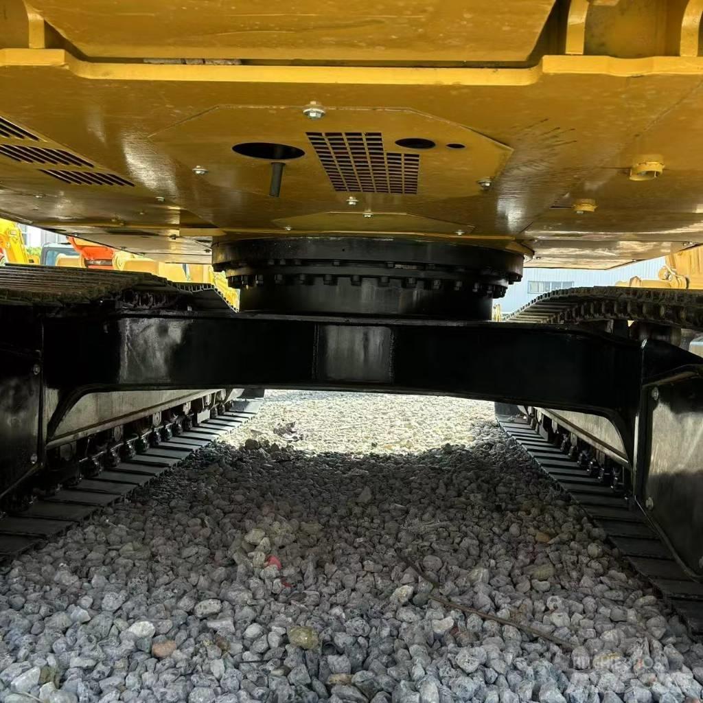 CAT 324D2L Bagri goseničarji