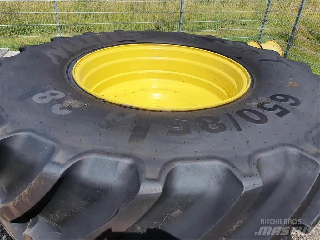 Mitas 650/85R38 x2 Gume, kolesa in platišča