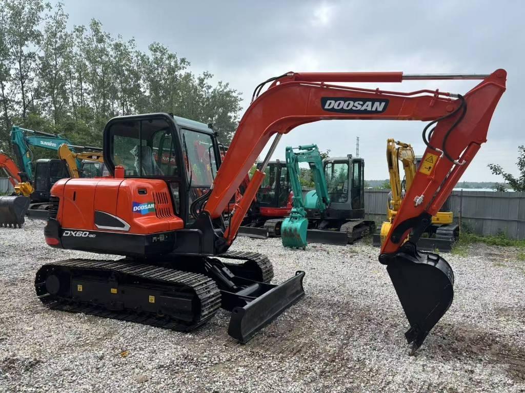 Doosan DX 60 Mini bagri <7t