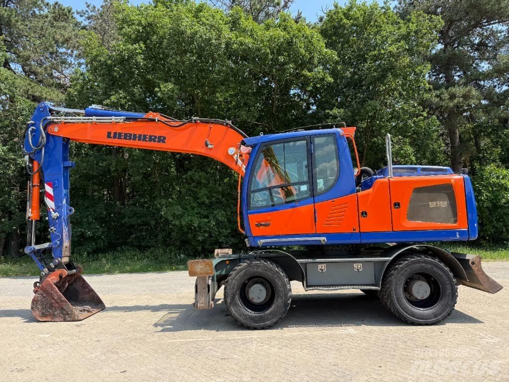 Liebherr A 918 Bagri na kolesih
