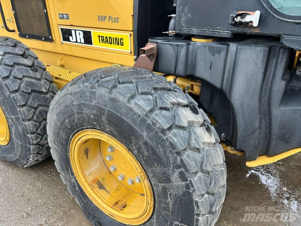 CAT 140 M AWD Grederji