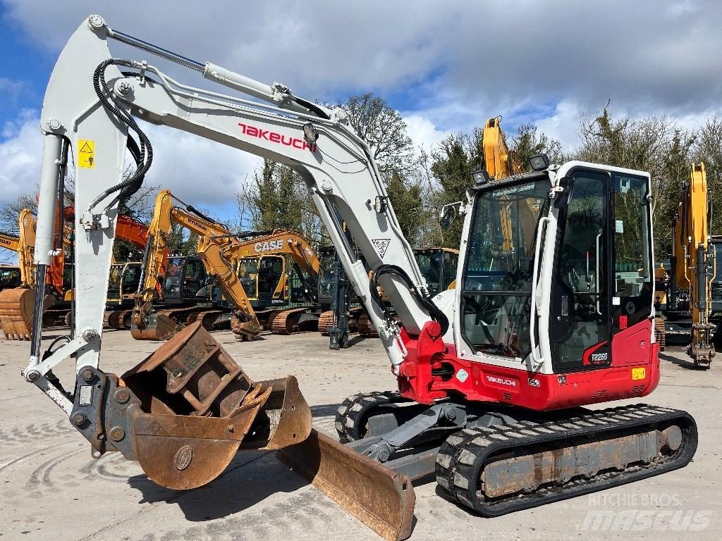 Takeuchi TB260 Mini bagri <7t