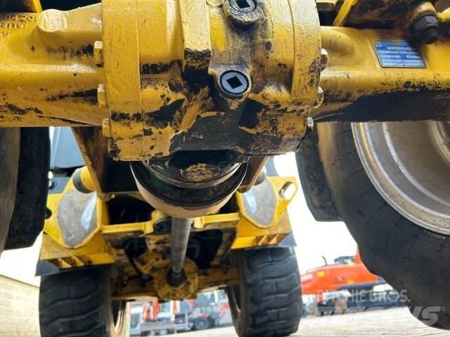 Weidemann 2070CX50 Kolesni nakladalci