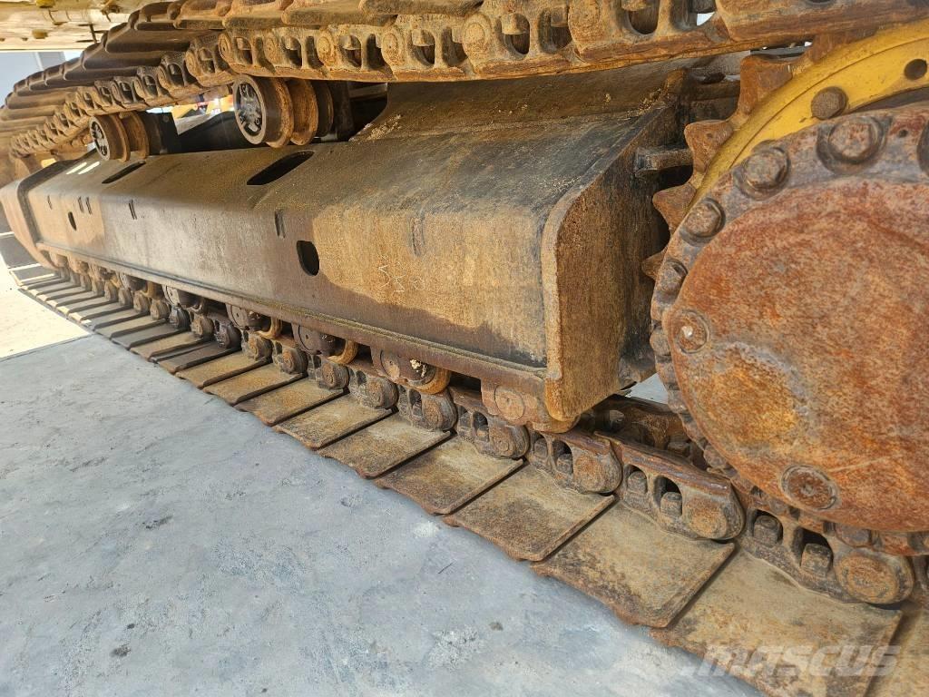 CAT 330 Bagri goseničarji