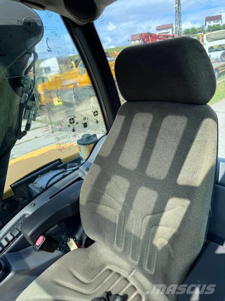 Mecalac 8 MCR Midi bagri 7t – 12t