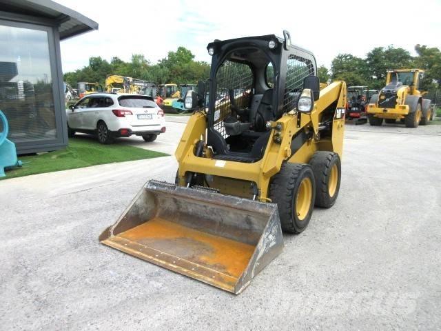 CAT 226 D Skid steer mini nakladalci