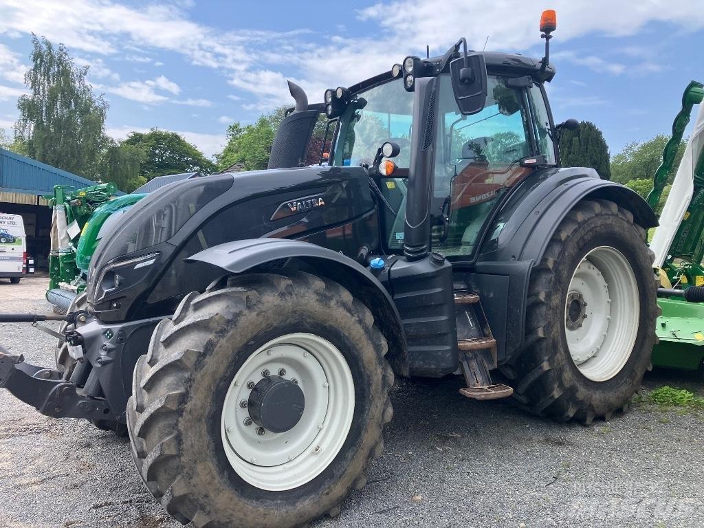 Valtra T 154 V Traktorji