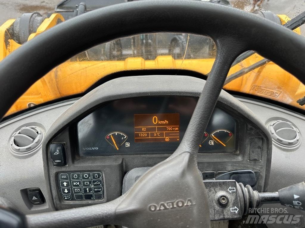 Volvo L45G Kolesni nakladalci