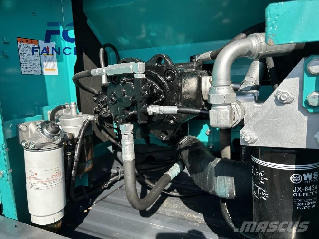 Kobelco SK 200 Bagri goseničarji