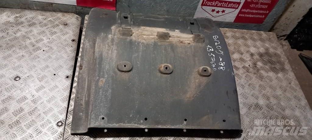 Scania R 440.   1357600 Osi